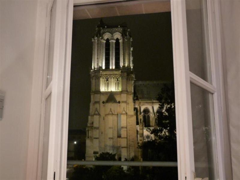 Le Notre Dame * Parigi